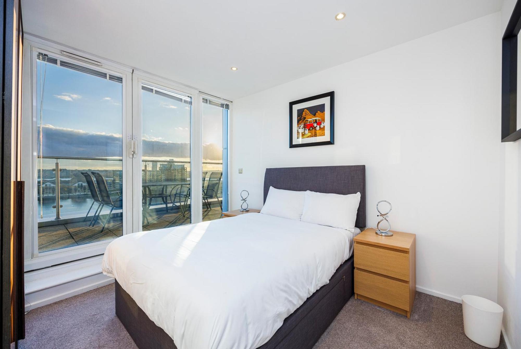 Austin David Executive Excel * London